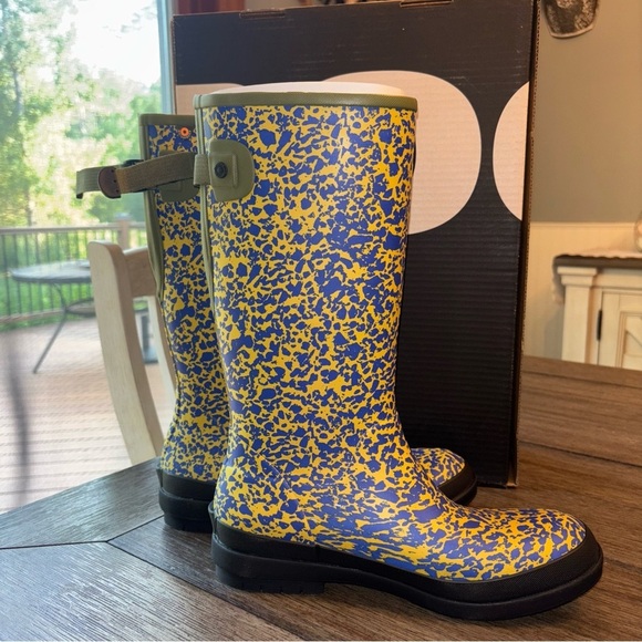 BOGS Tall Boots NIB - Picture 2 of 9